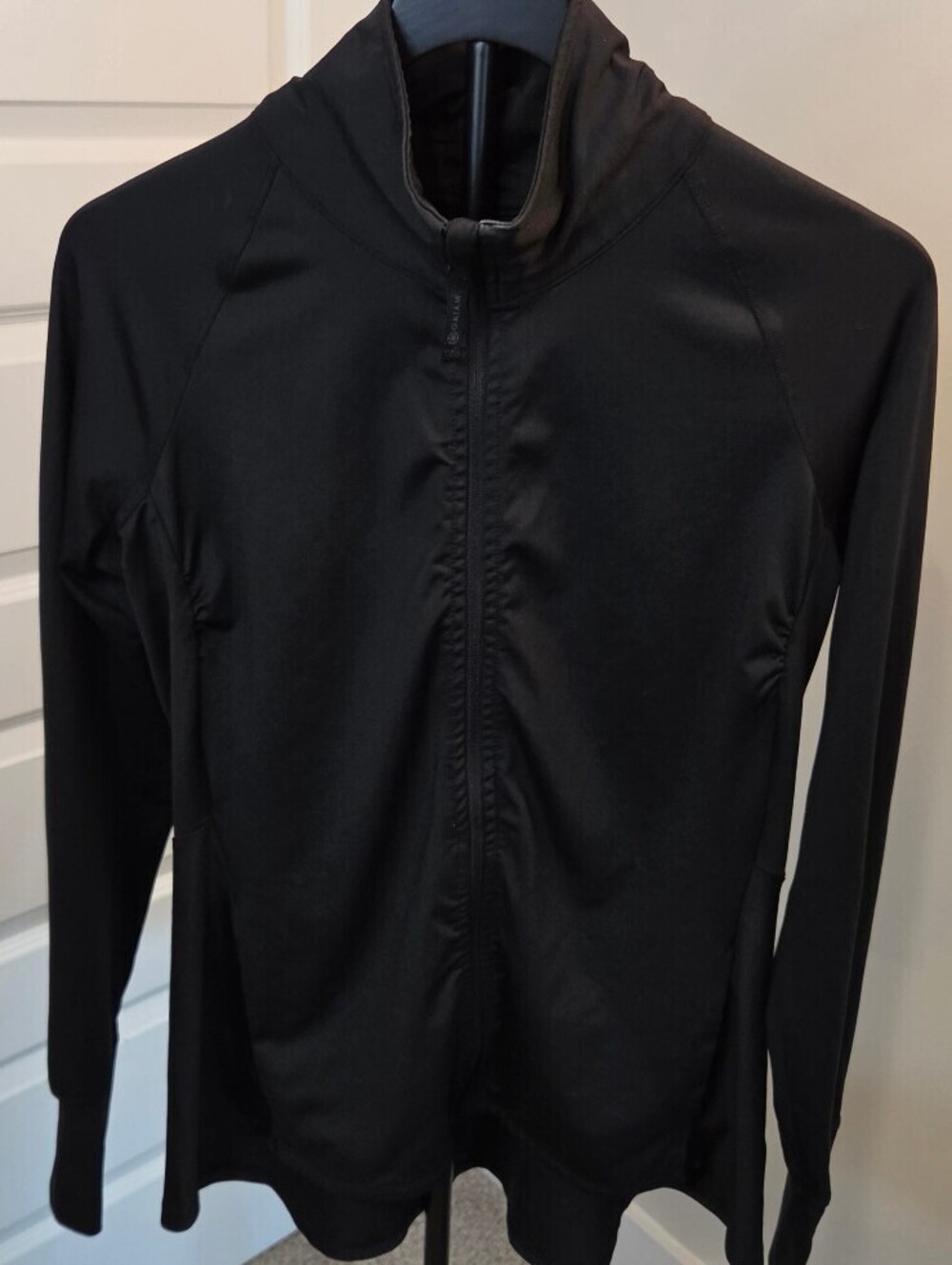 Gaiam Women's Black Full-Zip Athletic Jacket Medium
